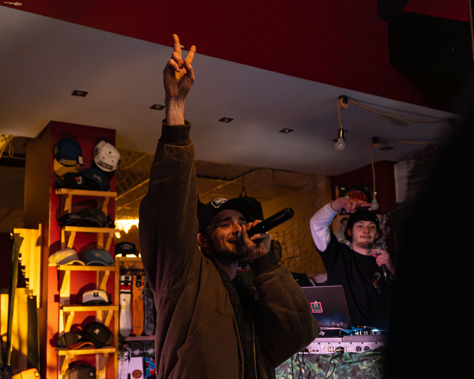 2T & Gomar - Photo @garretss